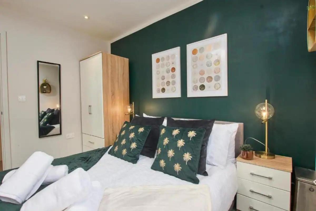 Beautiful 1 Bedroom Flat In Leeds - Sleeps 4 Экстерьер фото